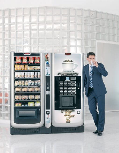 Comdodato d'uso distributori automatici bevende